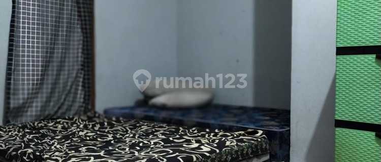 Active Boarding House Need Money in Sayap Gardujati, Bandung 1