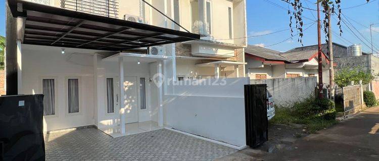 Rumah Cantik 2 Lantai full Furnish di Komsen Jatiasih 1