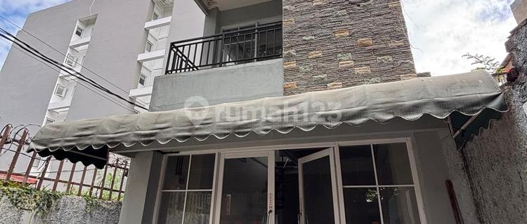 For Rent Strategic Shop House Ready to Use in Kramat Salemba 1