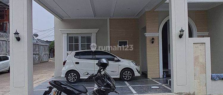 Rumah Mewah Ditengah Kota Depok Dekat Gerbang Tol Sawangan Dan Stasiun 1