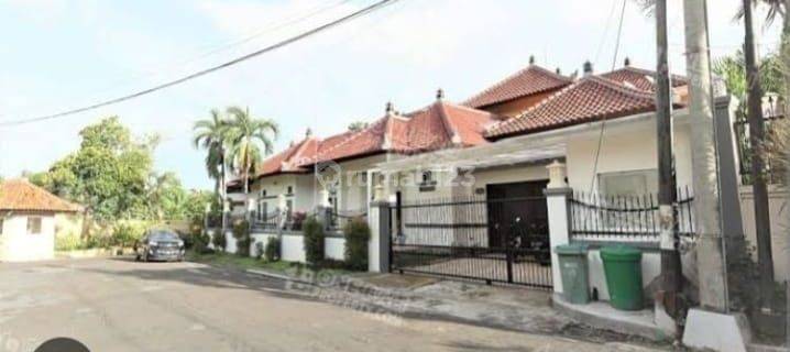 Turun Harga...Rumah Semi Villa kondisi bagus lokasi Putra Bali Hill 1