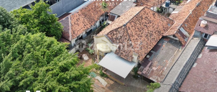 Rumah Lama Hitung Tanah Super Murah Bisa Untuk Kantor Zona Komersil Jalan Lebar 1