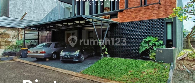 Bangunan Baru Design Industrial Minimalis Siap Huni Ada Private Pool 1