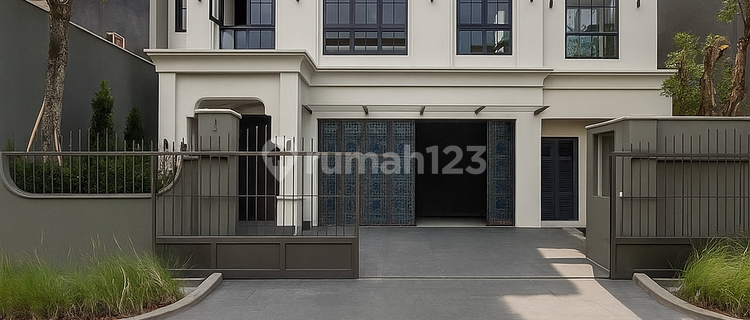 Classic New House with Private Lift and Pool Near SCBD Kebayoran Baru 1