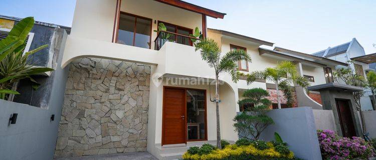 RUMAH BERGAYA CLASSIC DAN MODERN STYLE DI AREA ULUWATU JIMBARAN  1