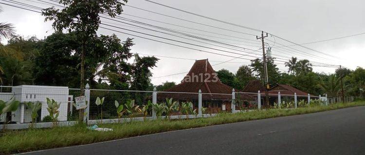 Dijual rumah joglo jl raya. Kaliurang  1