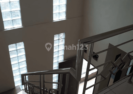 Rumah Bagus 2 Lantai Unfurnished di Dieng Melong, Cimahi Selatan 1