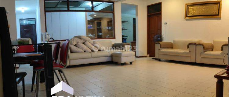 Rumah Semifurnished Terawat Nyaman Di Turangga 1