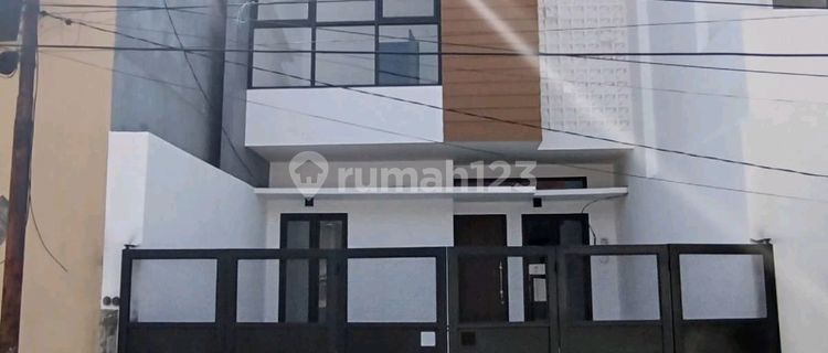 Li63 Dijual Rumah Darmo Harapan Indah Tandes Surabaya Barat 1