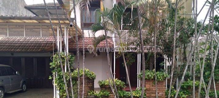 Dijual Rumah Mewah Kondisi Bagus di Pejaten Barat 1