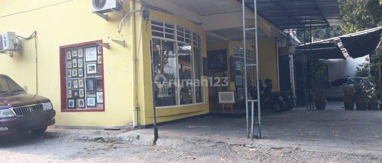 Ruko pinggir jalan di kemang jaksel SHM 1