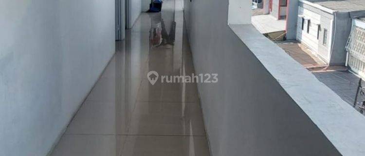 Rumah 3lt Rapi Siap Huni Di Tanah Sereal Jakarta Barat 1