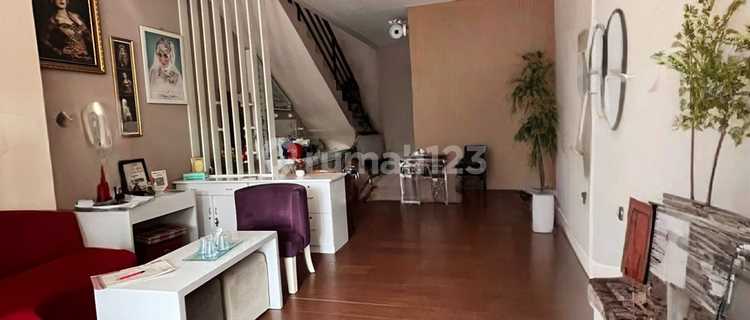 Nice Well-Maintained Ciumbuleuit Bandung Shophouse Ready to Use 1