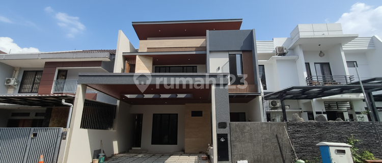 Papillo Premium House, Spacious, Comfortable in a Cluster at B S D 1