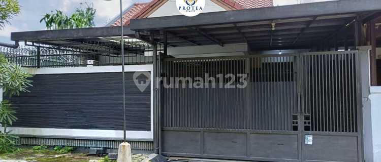 For Sale Comfortable Cluster House in Batununggal, Bandung 1