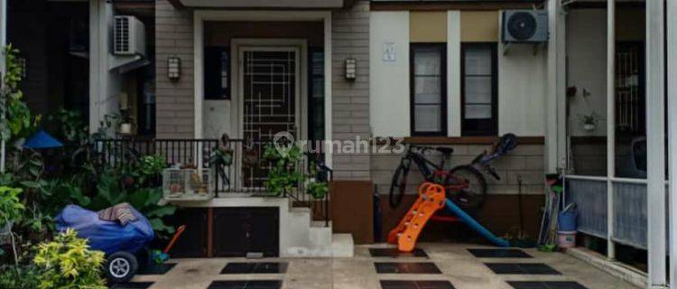 Rumah 2 Lantai Bagus di BSD The Savia, Tangerang 1