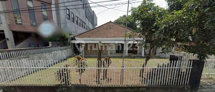 Rumah Bangunan Lama Di Jl. Gereja Kel. Pledang Bogor  1