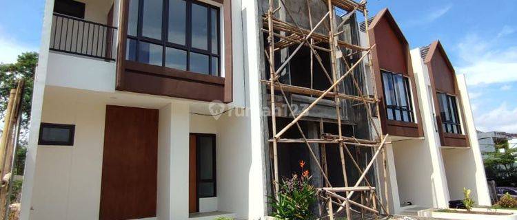 Jual Rumah cantik 2 lantai 600 jutaan di Kota Bandung
 1