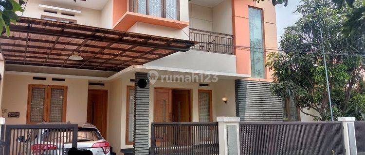 Jual Rumah MEWAH dekat ALUN-ALUN kota Cimahi CANTIK BANGET  1