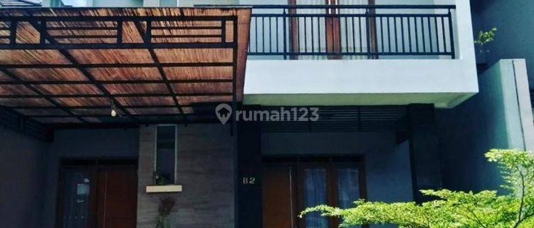 Rumah Cantik Dan Nyaman Di Cikutra Sayap Dago Bonus Furnished Dijual 1