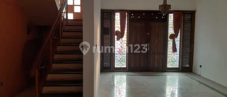 Di jual Rumah 2 Lantai Siap Huni Mainroad Sriwijaya 1