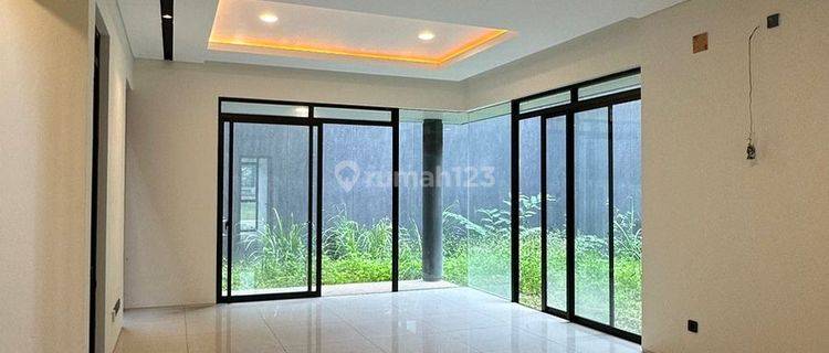 Disewakan Rumah Mewah Baru di Kota Baru Parahyangan  1
