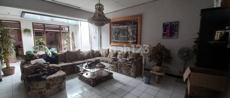 For Sale House In Regol Bandung City 1