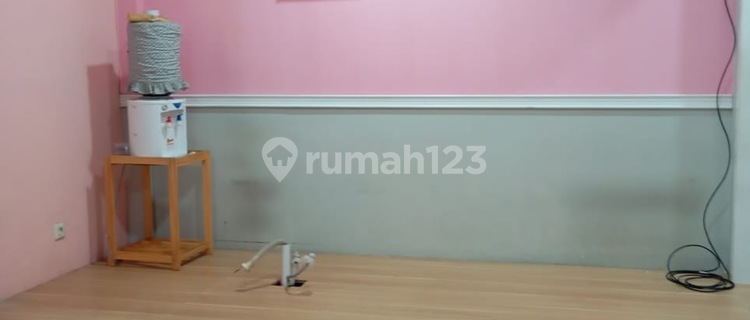 Di Sewa Ruko Rapih 2,5 Lantai Kawasan Metro Indah Mall  1