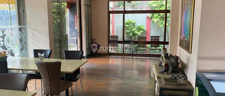 Disewakan Ruang Usaha Ex Resto Jl. Cihampelas 1