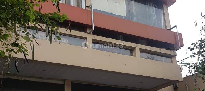 Dijual Gedung Perkantoran Gudang, Show Room Rumah Lux Moh Toha 1