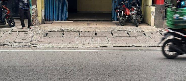 Ruko di jalur ramai di jln Arif Rahman Hakim Depok Jawa Barat 1