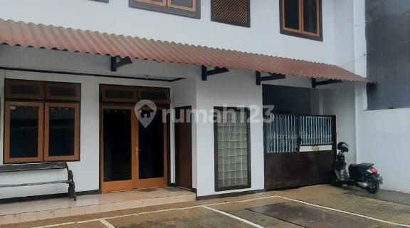 Quick Sale: 15-Room Boarding House Near Tugu Pancoran – Fully Furnished, Strategic Location 1