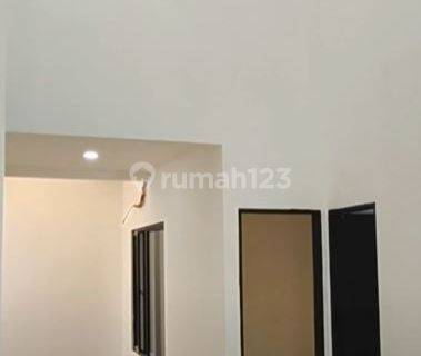 Rumah Alam Sutera siap huni, dijual cepat, harga bagus. 1