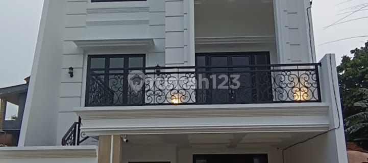 GREENLEAF JAGAKARSA RESIDENCE TOTAL OF 73 UNITS 1