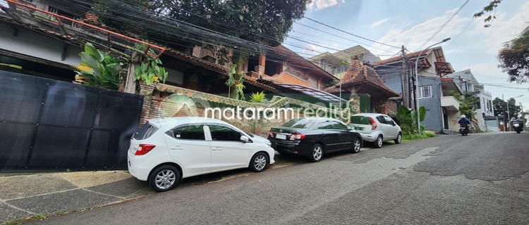 Ruang Usaha Konsep Etnik di Sayap Dago 1