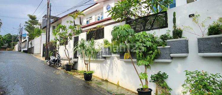 Rumah Asri Terawat Siap Huni Dkt.ke.gancit.di Kebayoran Lama 1