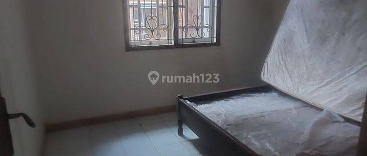 Disewakan Rumah 2 Lantai Bisa Buat Kantor Atau Usaha Di Utan Kayu Matraman Hj061024  1