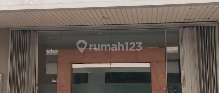 Strategic 4-Story Ruko in Meruya Ilir, Kebon Jeruk! 1