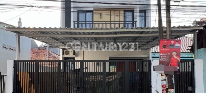 Rumah Bagus Modern Di Utankayu, Jakarta Timur 1