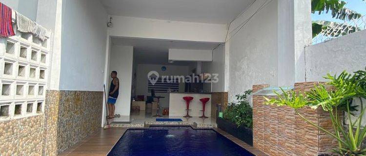 Rumah Nuansa Villa Dengan Kolam Renang  1