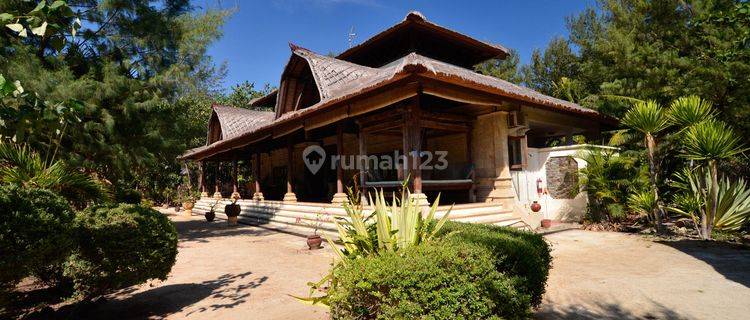 Tanah Dan Villa Pinggir Pantai di Gili Trawangan 1