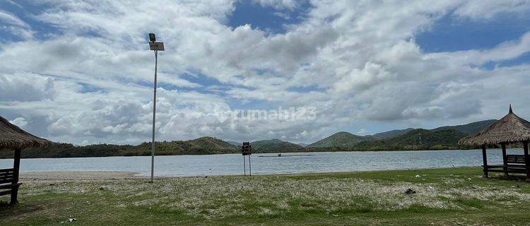 Tanah Pinggir Jalan Raya View Laut di Sekotong Tengah  1