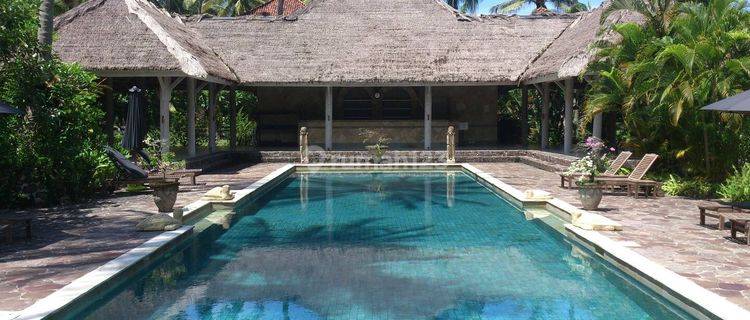 Dijual Villa di Kawasan Wisata Senggigi Lombok  1