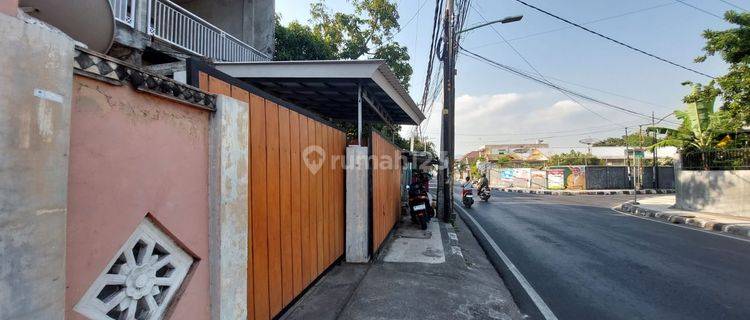 Rumah di Pinggir Jalan Raya Ampenan Cocok Untuk Usaha  1