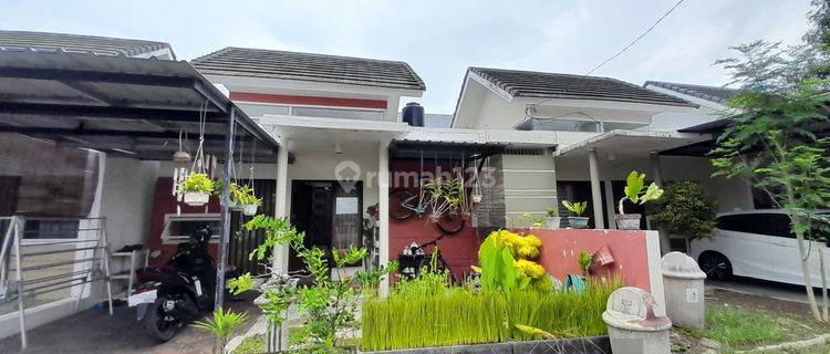 Rumah Minimalis di Kompleks Lingkar Harmoni 1