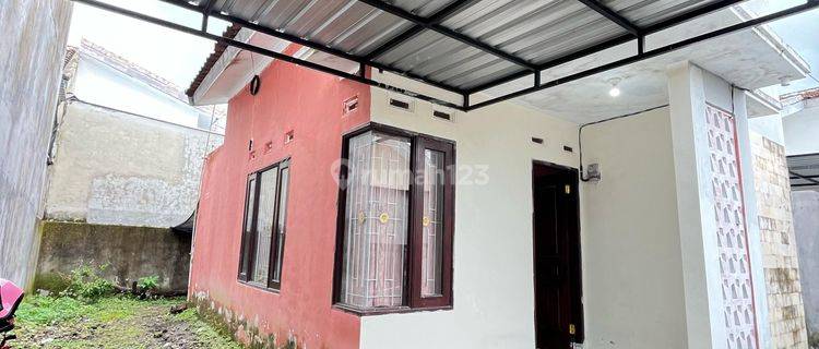 Rumah di kompleks perumahan Kekeri Lombok barat  1