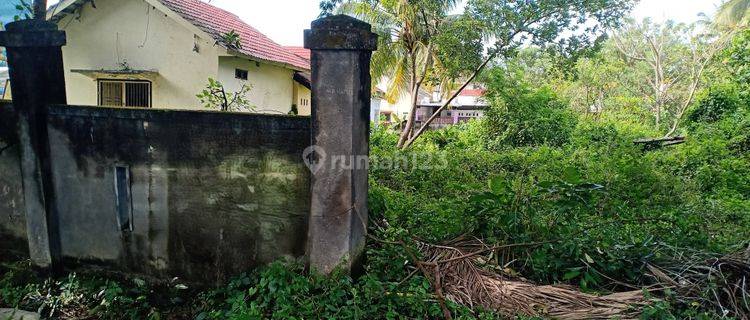 Tanah pinggir jalan dekat pertamina Praya  1