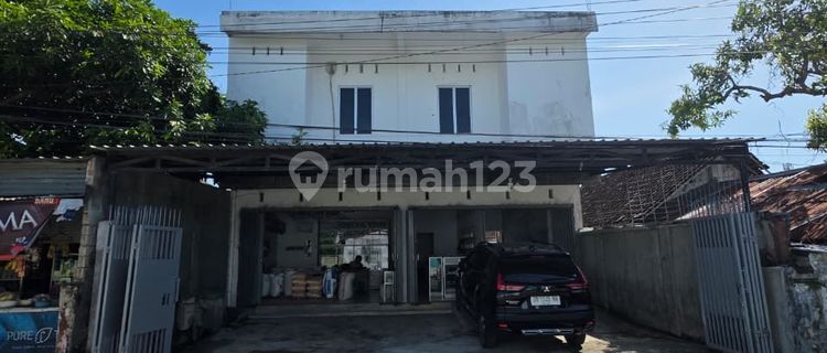 Shop and House on the Side of Ampenan Road 1