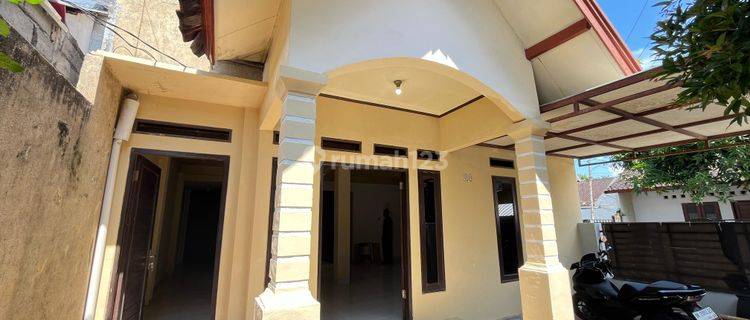 Rumah di kompleks jatisela lombok barat  1