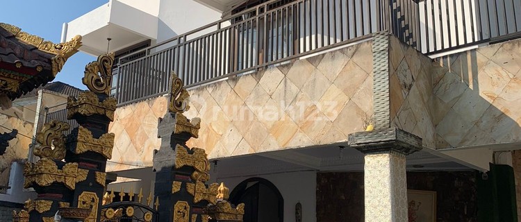 Rumah Pinggir Jalan Raya Majapahit Dekat Kampus Unram 1